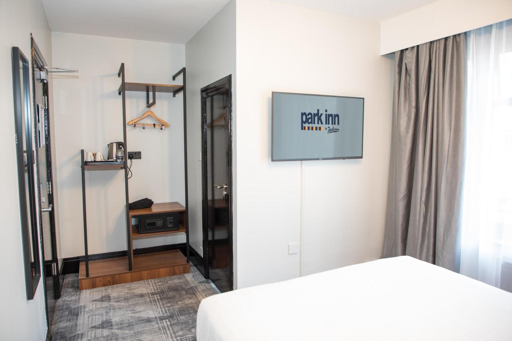 Park Inn By Radisson בורנמות' מראה חיצוני תמונה