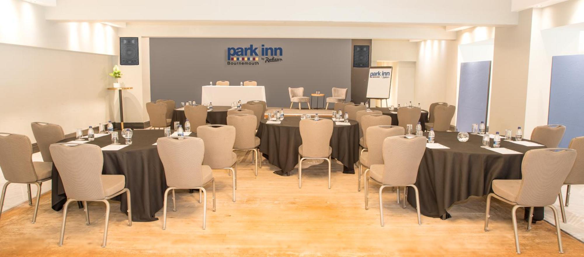 Park Inn By Radisson בורנמות' מראה חיצוני תמונה